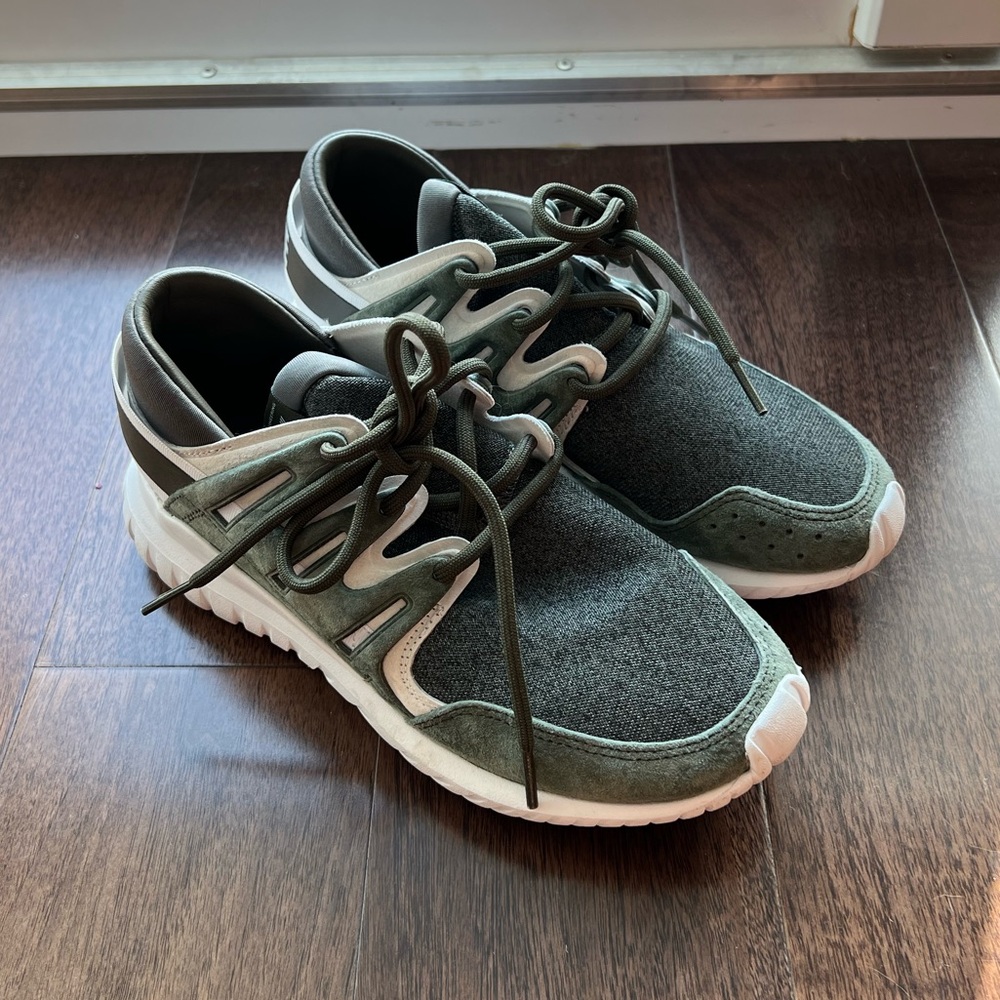Adidas x White Mountaineering Olive Green Sneakers Women’s Size 7